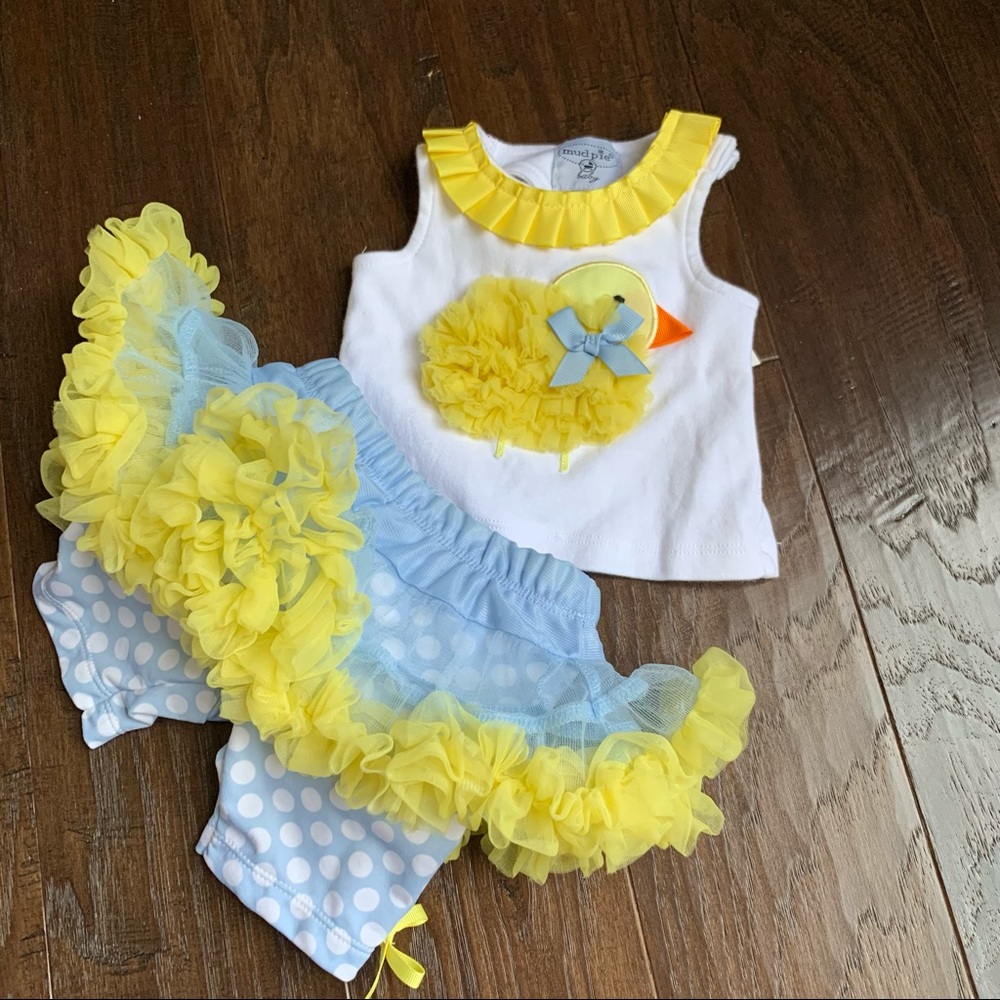 Mud Pie Chick short set